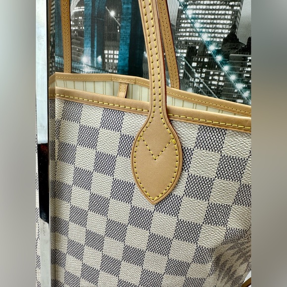 💕SOLD💕Louis Vuitton Neverfull MM Azur Beige Cursive - Picture 4 of 16